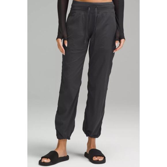 Lululemon Dance Studio Mid-Rise Cropped Jogger Black Womesn Size 8 LW6CDQS #001 - Picture 1 of 16